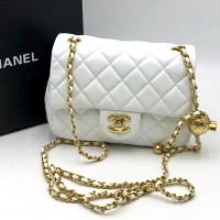Мини-сумка Chanel Classic Flap Square