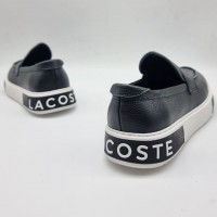 Кожаные слипоны Lacoste с логотипом