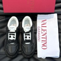Кроссовки Valentino Freedots