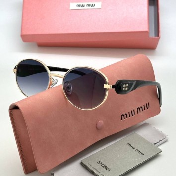 Солнцезащитные очки Miu Miu