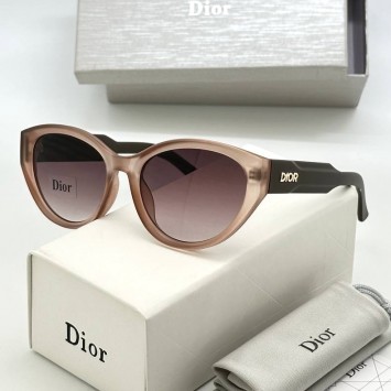 Солнцезащитные очки Dior