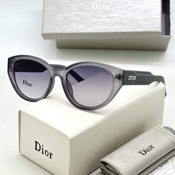 Солнцезащитные очки Dior