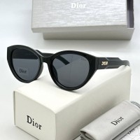 Солнцезащитные очки Dior