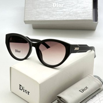 Солнцезащитные очки Dior