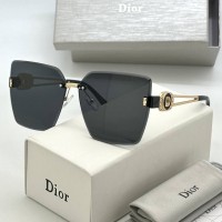 Солнцезащитные очки Dior