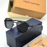 Солнцезащитные очки Louis Vuitton