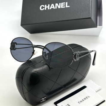 Солнцезащитные очки Chanel