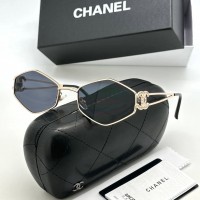 Солнцезащитные очки Chanel