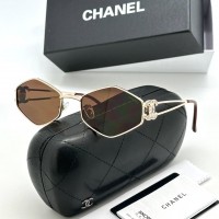 Солнцезащитные очки Chanel