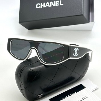 Солнцезащитные очки Chanel
