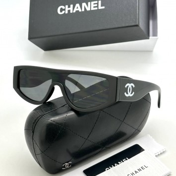 Солнцезащитные очки Chanel