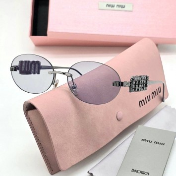 Солнцезащитные очки Miu Miu