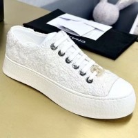 Сникеры Chanel с логотипом