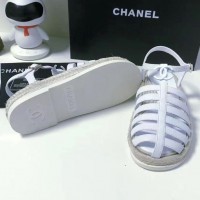 Босоножки Chanel с джутовой отделкой