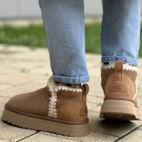 Зимние угги UGG Classic Ultra Mini