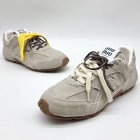 Кроссовки Miu Miu x New Balance 530