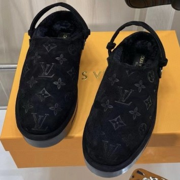 Клоги Louis Vuitton Aspen с мехом