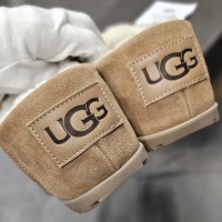 Зимние угги-тапочки UGG Pumped Slide