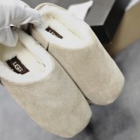 Зимние угги-тапочки UGG Pumped Slide