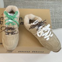 Зимние кроссовки Miu Miu x New Balance 530