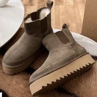 Зимние челси UGG с эластичными вставками