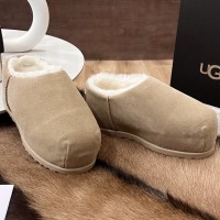 Зимние угги-тапочки UGG Pumped Slide