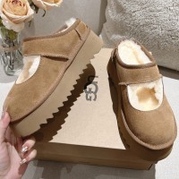 Зимние угги-тапочки UGG с перемычкой