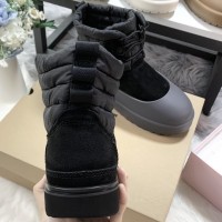 Зимние ботинки UGG Classic Mini Lace-Up со съемными галошами