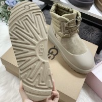 Зимние ботинки UGG Classic Mini Lace-Up со съемными галошами