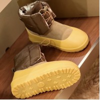 Зимние ботинки UGG Classic Mini Lace-Up со съемными галошами