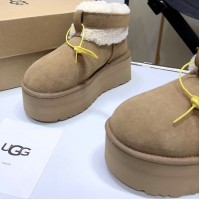 Зимние угги UGG Mini Belted Roller