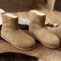 Зимние угги Balenciaga с логотипом