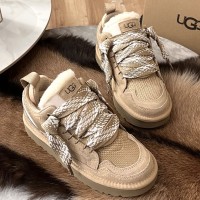 Зимние кроссовки UGG Highmel