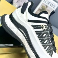 Комбинированные кроссовки Chanel с логотипом