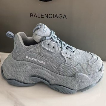 Кроссовки Balenciaga Triple S PREMIUM качества