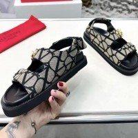 Сандалии Valentino VLogo
