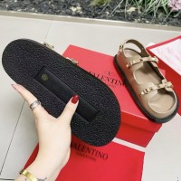 Сандалии Valentino Rockstud
