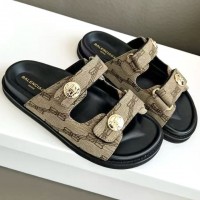 Шлепанцы Balenciaga BB