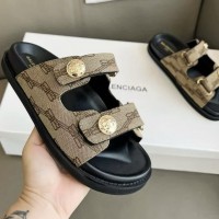 Шлепанцы Balenciaga BB