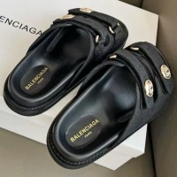 Шлепанцы Balenciaga BB