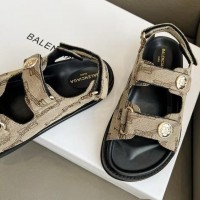 Сандалии Balenciaga BB