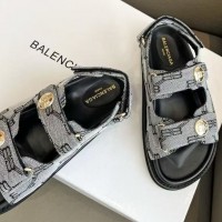 Сандалии Balenciaga BB