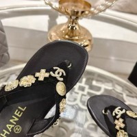 Шлепанцы Chanel с декоративными камнями PREMIUM качества