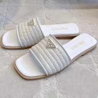 Сандалии Prada с ажурной отделкой
