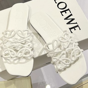 Шлепанцы Loewe Petal с декором Anagram PREMIUM качества
