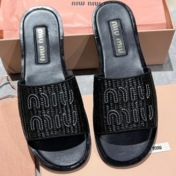 Шлепанцы Miu Miu с эффектом рафии PREMIUM качества