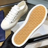 Кожаные кеды Prada с логотипом