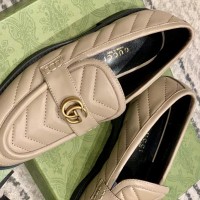 Лоферы Gucci с эмблемой Double G