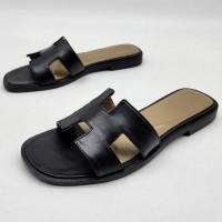 Кожаные сандалии Hermes с культовым вырезом