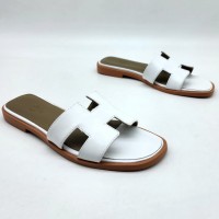 Кожаные сандалии Hermes с культовым вырезом